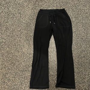 Athleta women’s black fleece lined sweatpants size small.